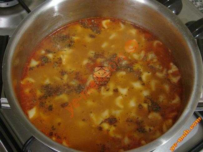 Mantılı Çorba (Yüksük Çorba) - Yapılışı (5/8) 